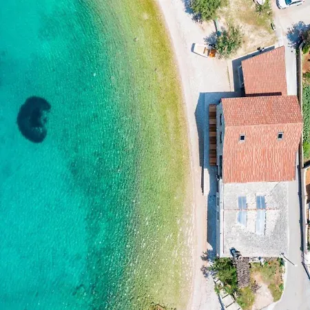 Vela Stiniva Apartment Zastrazisce