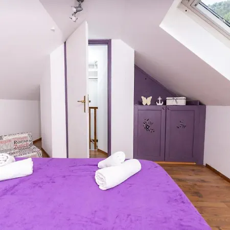 Vela Stiniva Apartment *