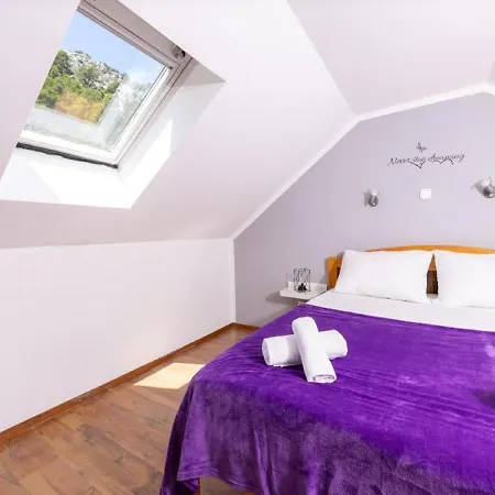 Vela Stiniva Apartment Zastrazisce