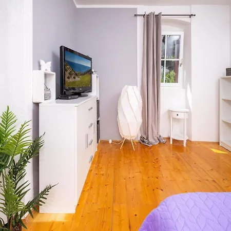 Apartment Vela Stiniva *